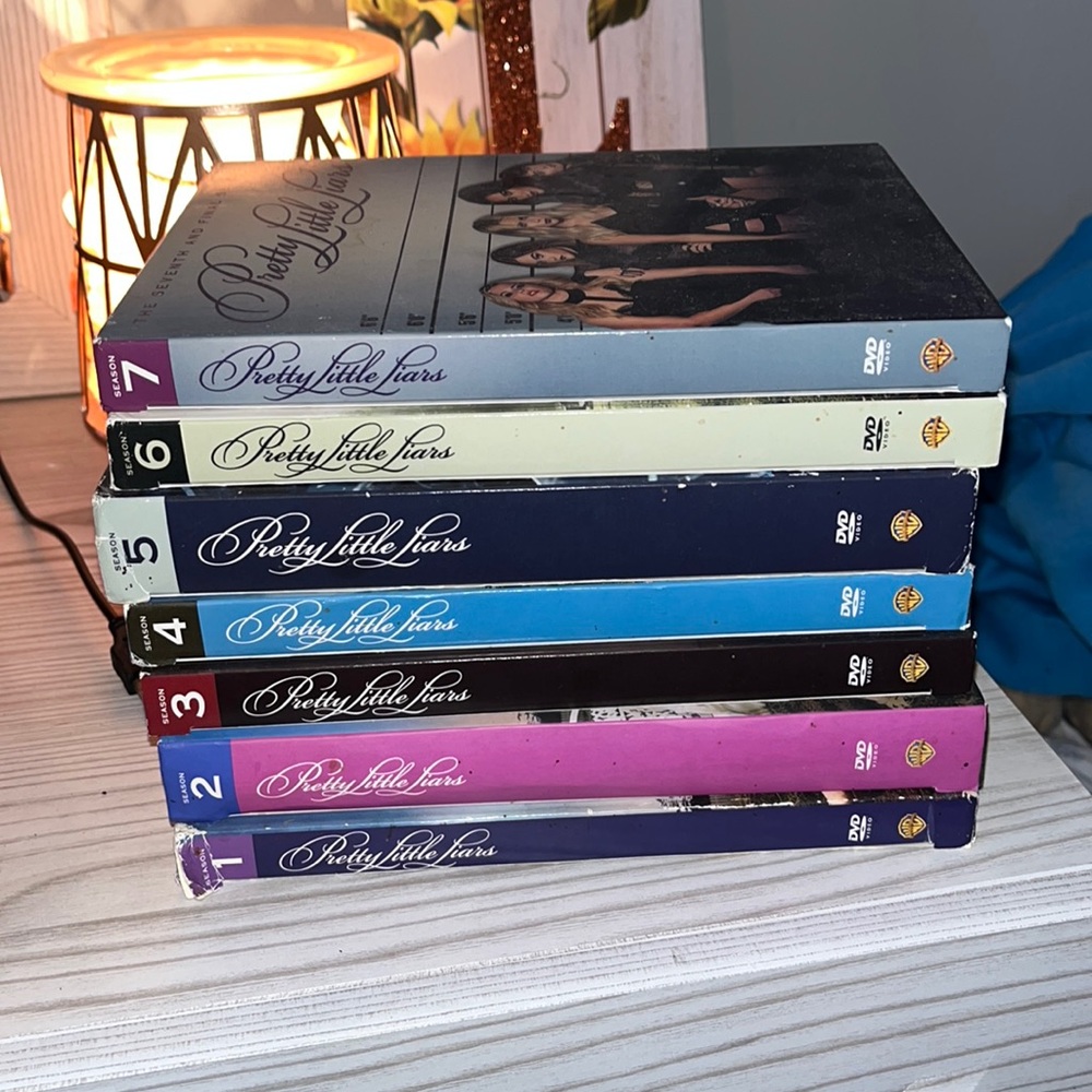 Pretty little liars seasons 1-7